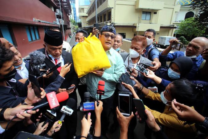 Penahanan Edy Mulyadi Disorot, Pengamat Bandingkan dengan Arteria Dahlan