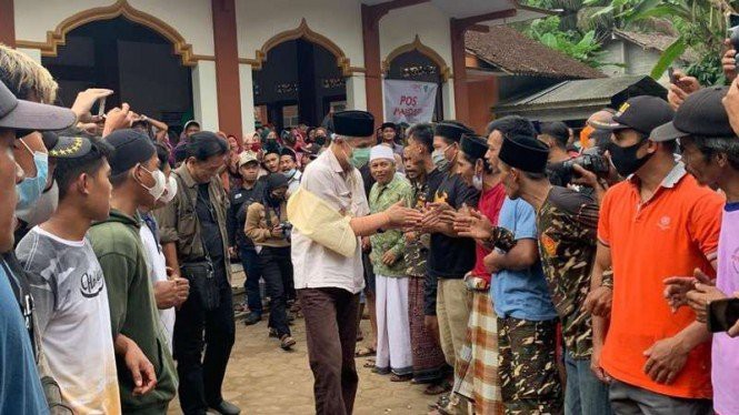 Dialog Gubernur Ganjar dengan Warga Wadas di Masjid Ternyata Juga Diiringi Lagu Penolakan