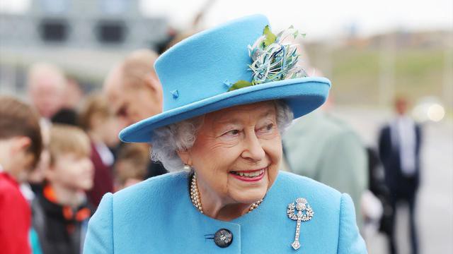 Tampak di Istana Buckingham, Ratu Elizabeth II Tunjukkan Kesehatannya Baik-baik Saja
