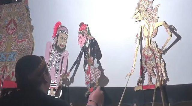 Dalang Wayang Mirip Ustaz Khalid Basalamah Buka Suara: Improvisasi Saja