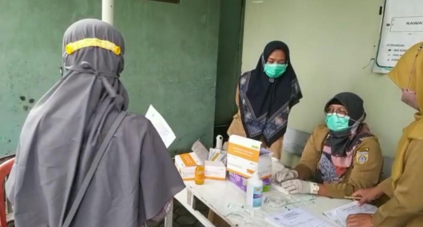 Ratusan Tenaga Pendidik Diswab Antigen usai Bimtek di Karanganyar, Hasilnya Mengejutkan