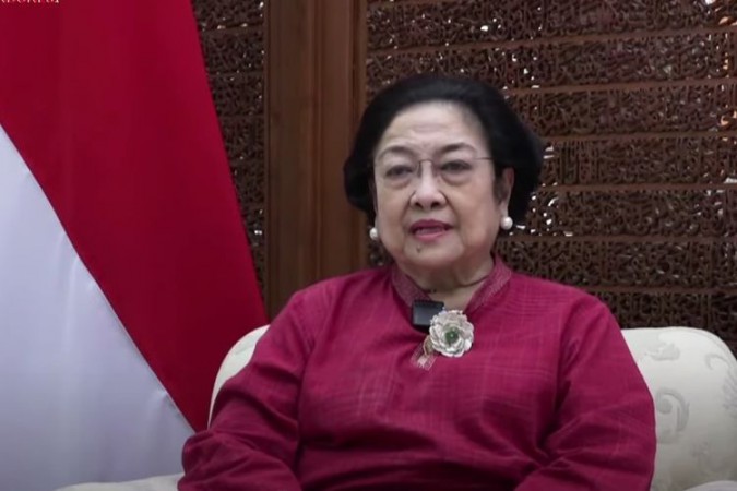 Megawati Kritik Antrean Minyak Goreng Ibu-ibu, Netizen: Pertanyaannya Subsidi 7,6 T Lari ke Mana?