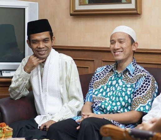 UAS dan Felix Siauw Ada di Daftar Penceramah Radikal, Warganet: Bodo Amat Tetep Undang Mereka