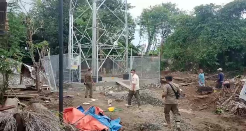 Bangunan Tower di Losari Terancam Dibongkar, Diduga Langgar Zona Bebas