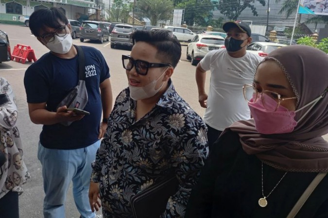 Diduga Percobaan Bunuh Dirinya Settingan, Selebgram Ayu Aulia Dipolisikan Temannya Sendiri