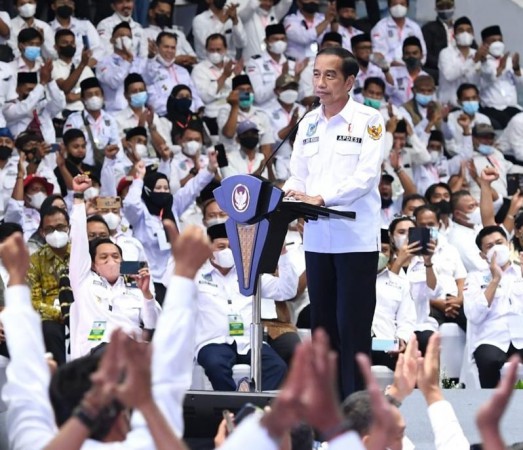 Organisasinya Dicatut Dukung Jokowi 3 Periode, Ketua Apdesi yang Sah Tidak Terima!