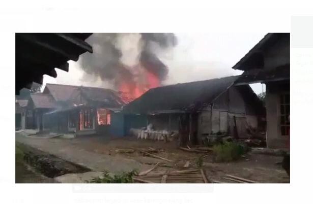 Ditinggal Berladang, Dua Bangunan Rumah di Karangmalang Ludes Terbakar