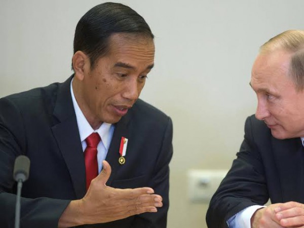 Hadiri KTT G20, Vladimir Putin Ditolak Natalius Pigai: Tak Pantas Diberi Panggung Terhormat