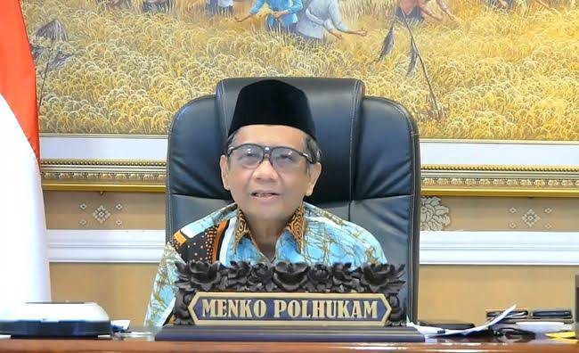 Buya Fikri Keliru Gerakan Salat Ketika Aksi Demo, Mahfud MD: Kok Ribut-ribut