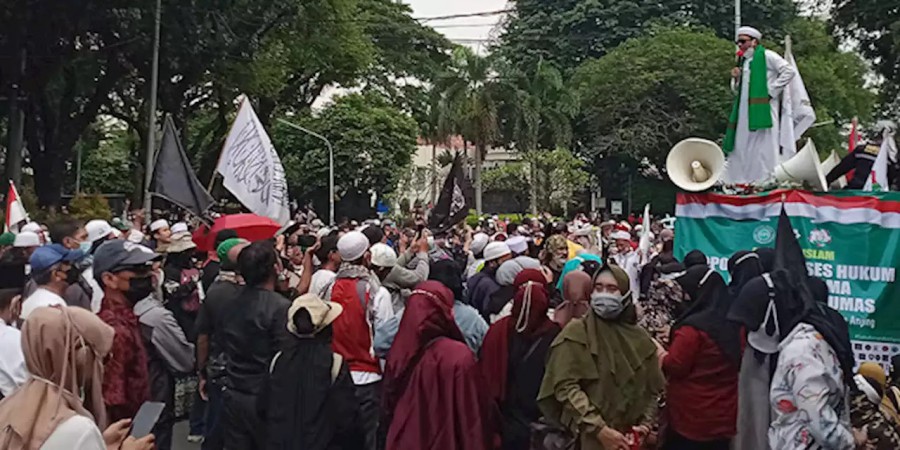 Menantu Habib Rizieq Sindir NU, Katanya Dulu Pernah Tolak Aturan Azan Saat Wapresnya Budiono