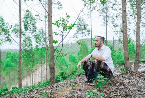 Giring Kemah di IKN Pakai Sarung, Pengamat: Foto Perlu Lebih Bicara, Jangan 