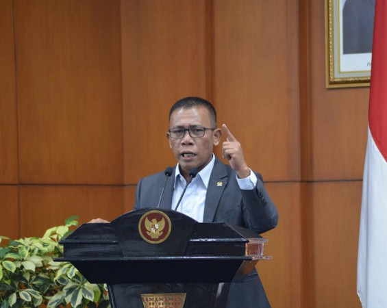 Diancam Bakal Didemo, Masinton Pasaribu Tegaskan Tak Akan Minta Maaf Pada Luhut