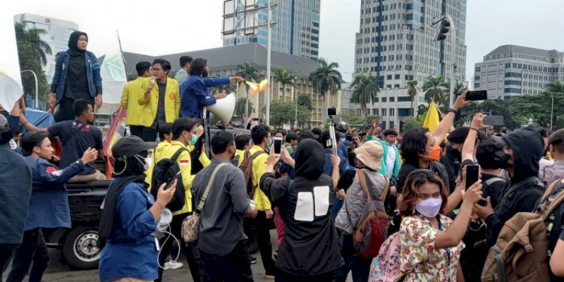 Tak Tahu Tujuan Demo, Sejumlah Remaja Diamankan Polisi saat Aksi Mahasiswa di Patung Kuda