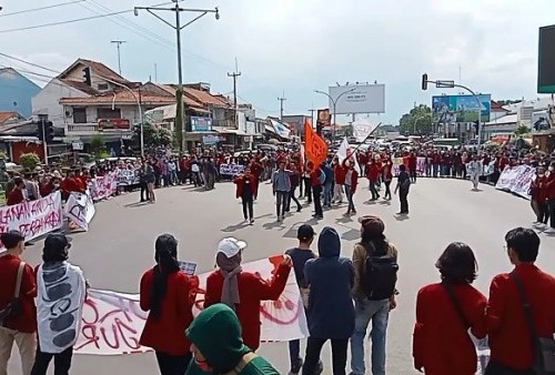 Siapkan 6 Tuntutan, Seribu Mahasiswa Bakal Kepung Istana Demo Presiden Jokowi Besok