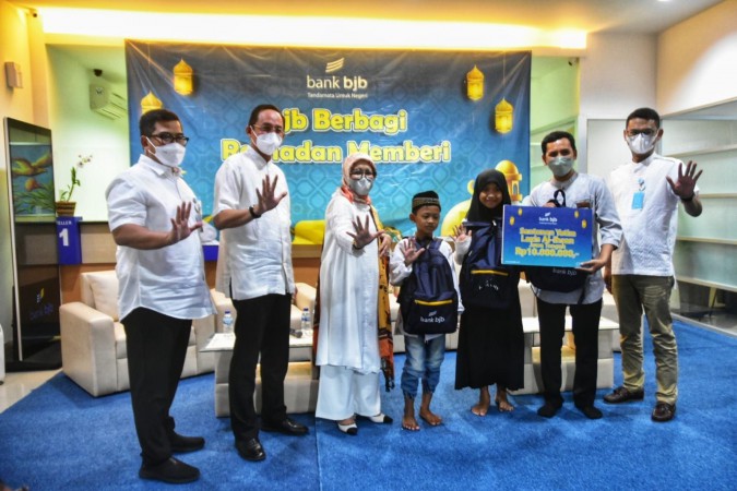 Safari Ramadan di Semarang, bank bjb Salurkan Sejumlah CSR