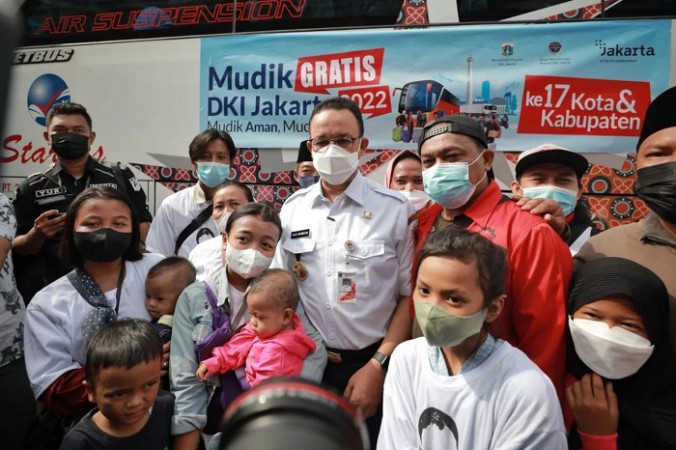 Persoalkan Kaos Bergambar Anies yang Dipakai Pemudik Gratis, Yusuf Dumdum: Ngebet Amat Pengen Jadi Plesiden