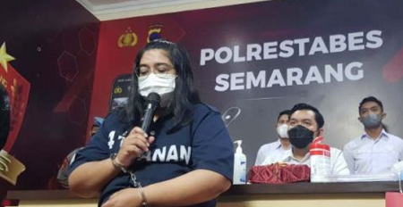 Raup Rp1 Miliar Lebih dari Jual Popok Murah, Perempuan Ini Imingi Korban dengan Logam Mulia