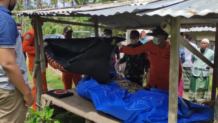 Dokter Cantik Muda Ditemukan Tewas di Atas Batu Pantai Lombok, Dugaannya Dibunuh