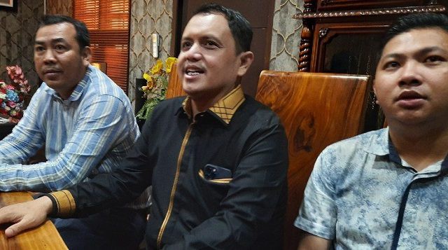 Parah! Alat Vital Ade Armando Alami Pendarahan, Kondisi Terkini Diungkap Tim Kuasa Hukumnya