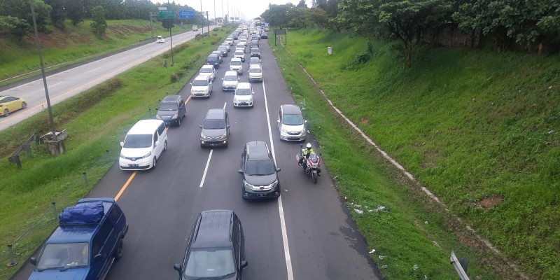 Hindari Antrean Panjang dan Kemacetan, Pemudik Diimbau Isi Full BBM dan Uang Elektronik