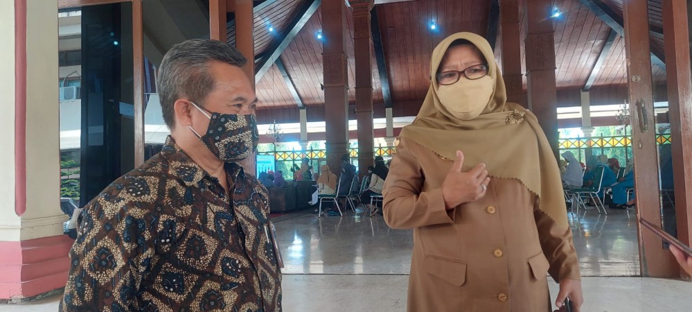 Ditanya soal Pilbup, Umi Azizah: Halh Gawe Mumet Nemen, Mikir yang Sekarang Saja