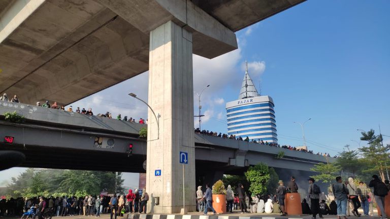 Mahasiswa Demo di Fly Over Dikagetkan Suara Letusan, Dikira Letupan Senjata