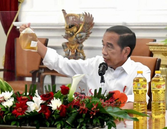 Pemerintahan Jokowi Disebut Pengamat Rezim yang Brutal dalam Menaikkan Harga Kebutuhan Publik