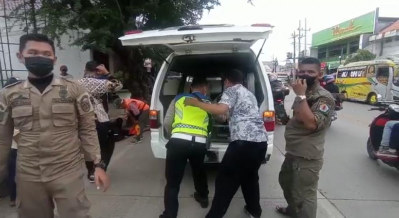 Hantam Pohon di Depan Kantor Bupati Brebes, Pemudik Asal Pemalang Kritis