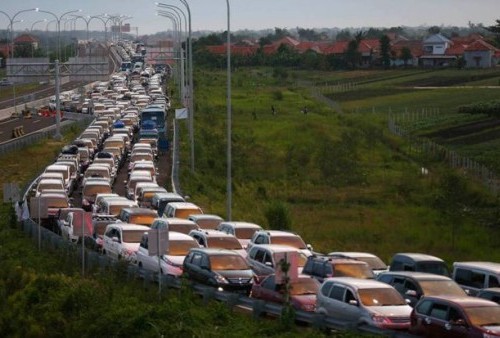 16.402 Kendaraan Lewati Tol Palimanan, Pemudik Diimbau Maksimal 100 Km per Jam