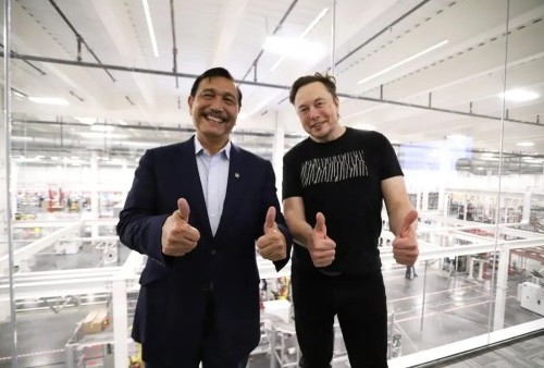 Luhut Cs Ditemui Elon Musk Pakai Kaos Oblong, Dr Tifa: Artinya Apa? Tamu yang Sangat Gak Penting