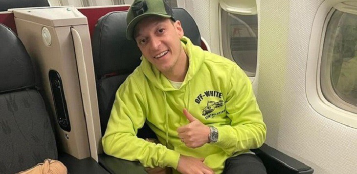Mesut Ozil dalam Perjalanan ke Jakarta: Im on My Way, Indonesia