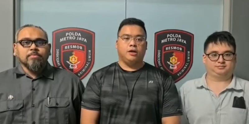 Terlibat Adu Mulut, Pengemudi Pajero Arogan Dipertemukan dengan Korban di Kantor Polisi