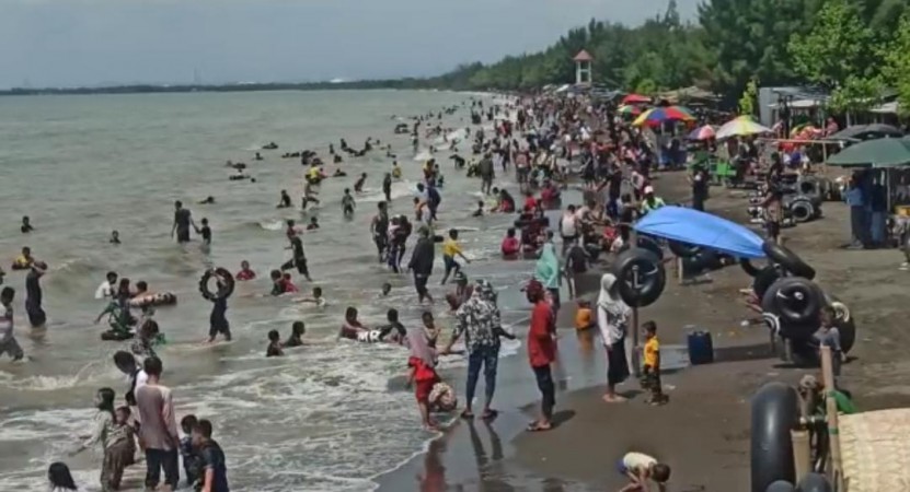 Libur Lebaran, Obyek Wisata di Brebes Diserbu Puluhan Ribu Pengunjung