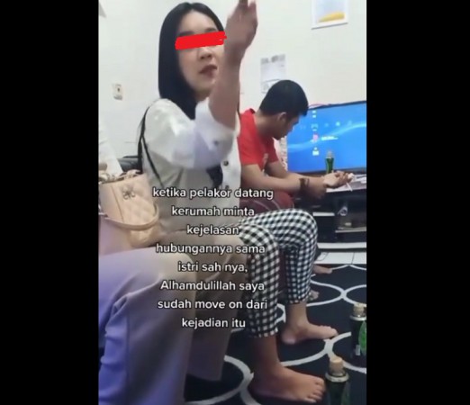 Berdurasi 41 Detik, Viral Video Pelakor Temui Istri Sah untuk Minta Kejelasan Status