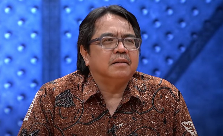 Baru Saja Sembuh, Ade Armando Kritik Formula E: Katanya Sukses Besar, Sukses dari Mana Ya?