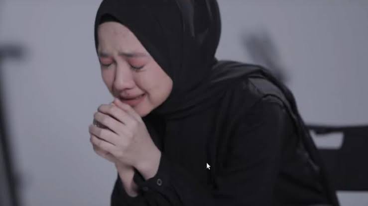 Sempat Dituding Jadi Pelakor, Nissa Sabyan Disoraki saat Manggung, Netizen: Kuat Banget Mentalnya