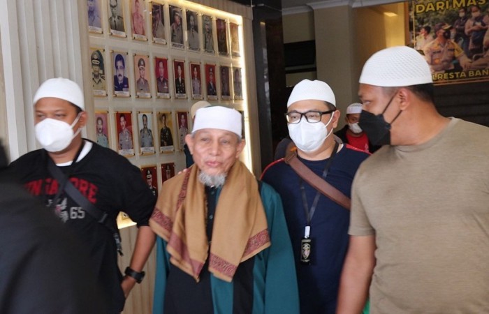 Mengaku Khalifah Penerus Nabi, Polisi: Derajat Abdul Qadir Lebih Tinggi dari Abu Bakar Baasir