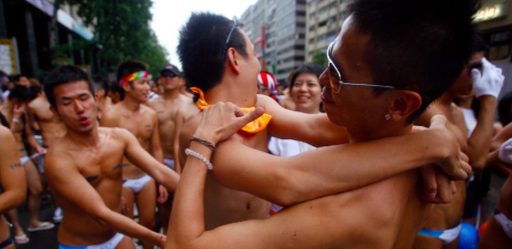 Heboh Pesta Gay Digelar Komunitas Jajaka Indonesia di Megamendung Bogor, Satpol PP Bergerak!