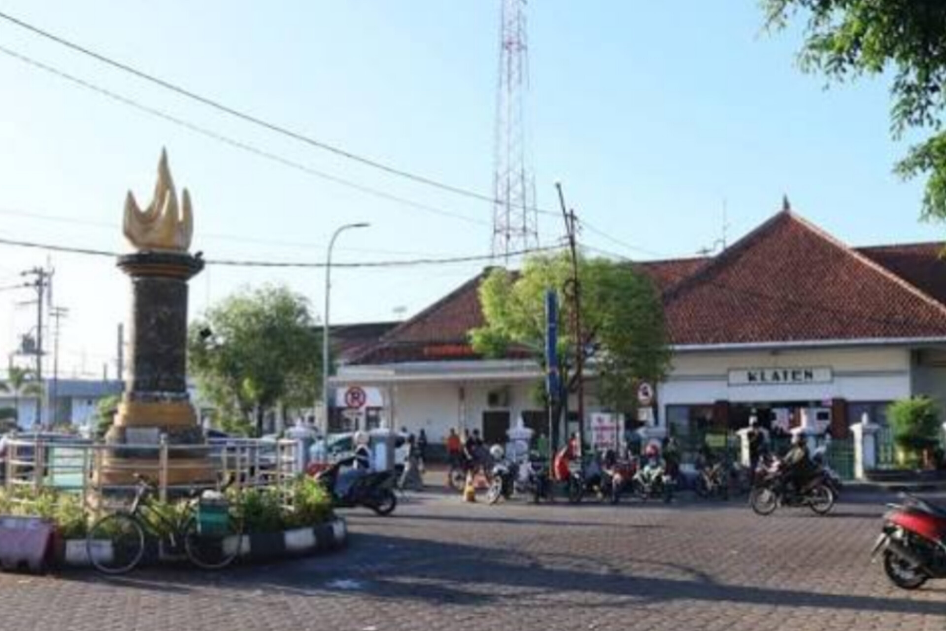 Lapar Setelah Turun di Stasiun Klaten? Coba 5 Tempat Makan Enak Ini, Rekomendasi Warga Lokal! 