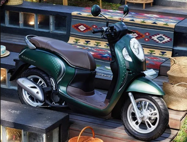 Konsumsi Bensin Honda Scoopy Boros? Ini Solusi Jitunya!