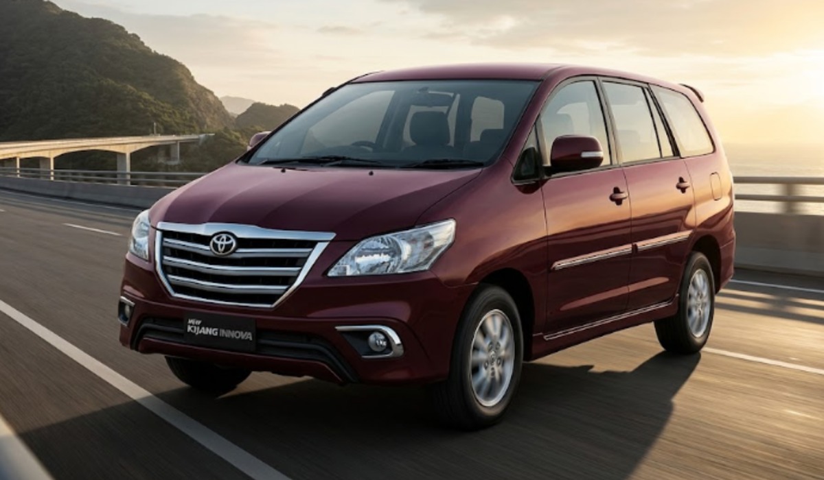 Update Harga Kijang Innova Barong 2013 Tipe V: Varian Bensin & Diesel Paling Dicari!