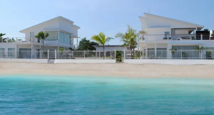 Staycation Asyik di Penginapan dekat Pantai Teluk Awur Jepara