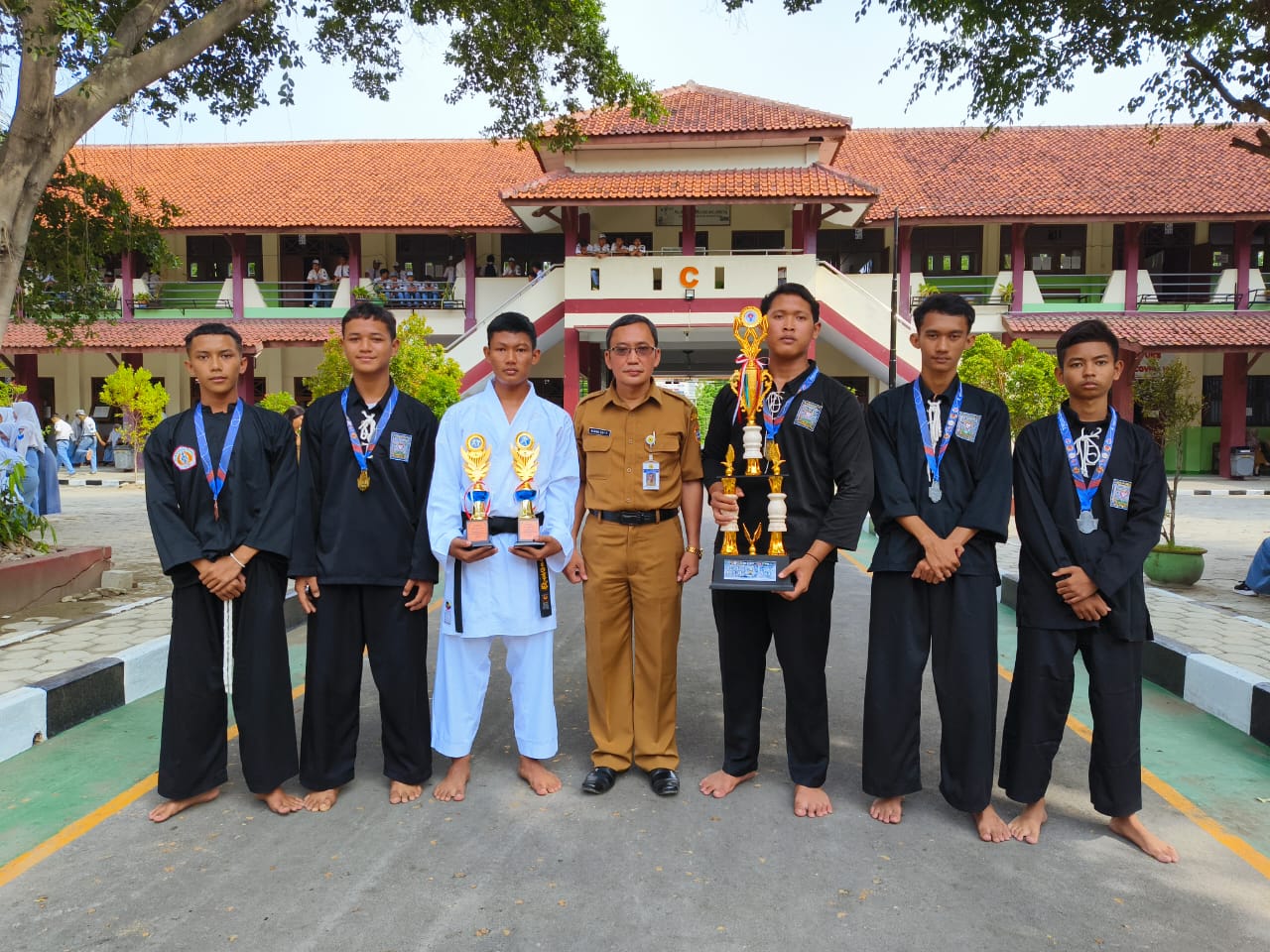 MANTAP Jiwa! SMK BPD Kabupaten Tegal Borong Medali Silat di Tingkat Nasional  