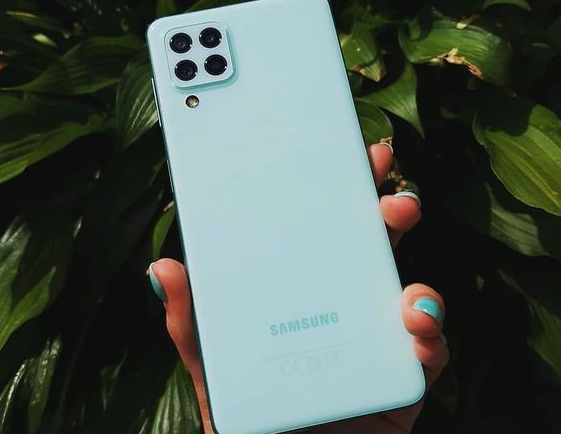 4 Hp Samsung Harga 2 Jutaan Terbaik Oktober 2024, Murah dengan Spek Dewa