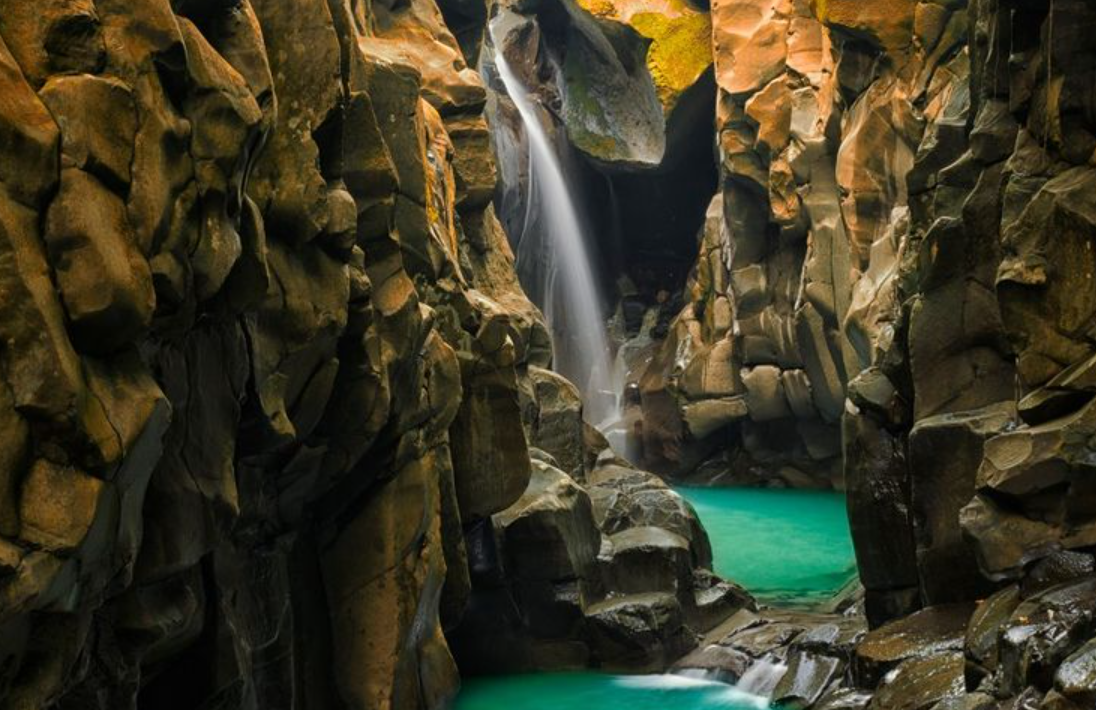 3 Mitos Curug di Bogor yang Ramai Diperbincangkan, Mulai dari Kutukan hingga Bidadari yang Sedang Mandi