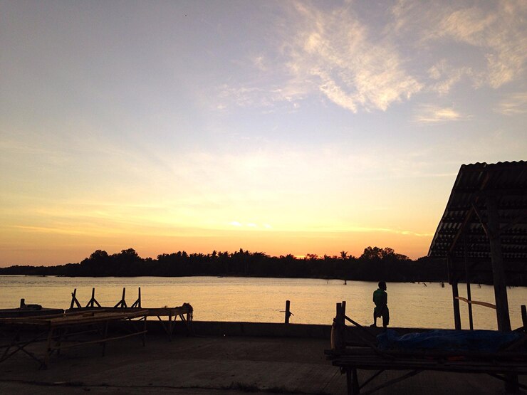 5 Spot Sunset Terbaik di Pekalongan yang Sering Jadi Pilihan Fotografer