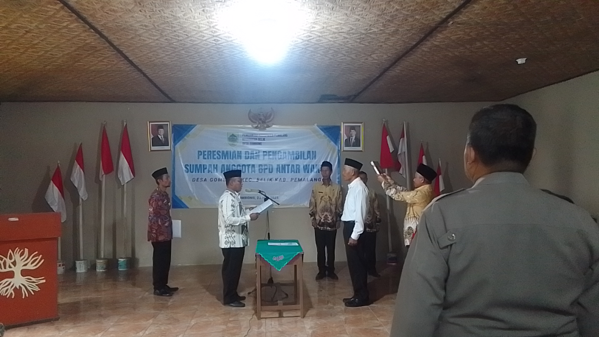 Anggota BPD Antar Waktu Desa Gombong Pemalang Disumpah, Kades: Langsung Kerja