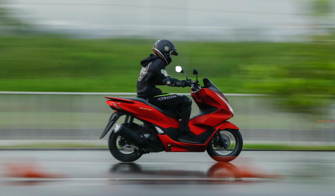 Cara Mengatasi Gredek Honda PCX dengan Langkah-langkah yang Simpel dan Jelas