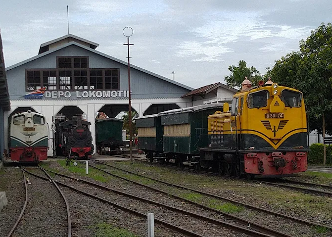 Stasiun Tua Ambarawa, Wisata Rel Uap Terakhir yang Masih Aktif di Indonesia