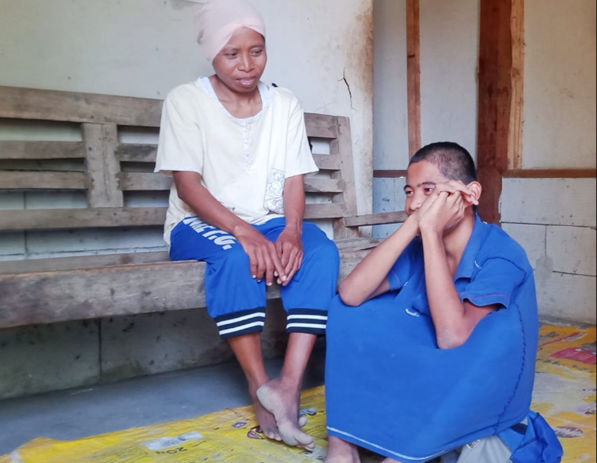 Tragis! Janda Miskin di Pemalang Ini Tak Tersentuh Bantuan Pemerintah, Anak Autis Dikucilkan Tetangga